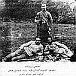 links: yousef kasma-i, rechts: esmail jangali, stehend: hassan reza-i